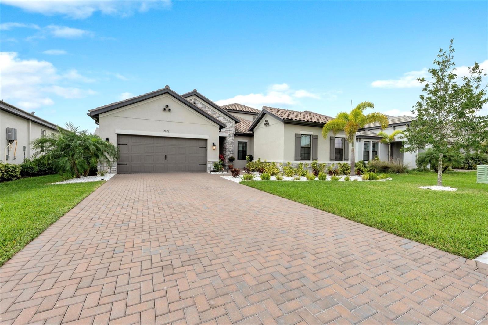2028 Woodleaf Hammock Ct, Bradenton, FL 34211 photo