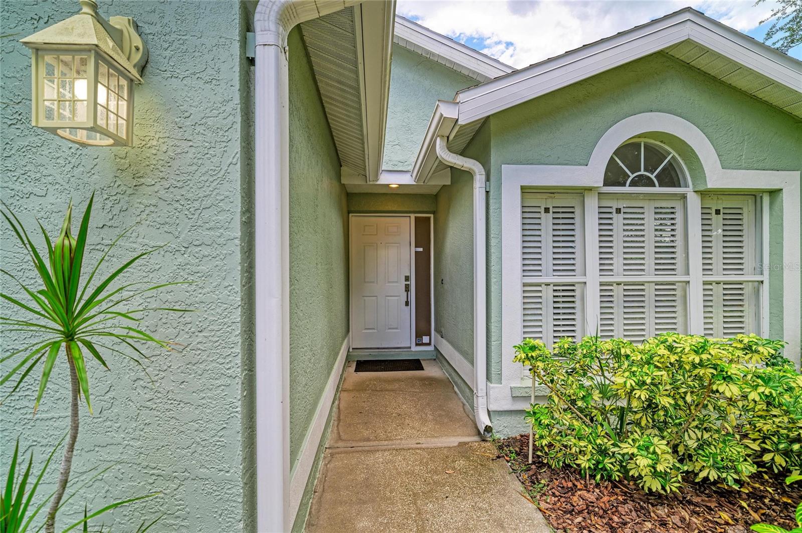 7488 Eleanor Cir, Sarasota, FL 34243 photo