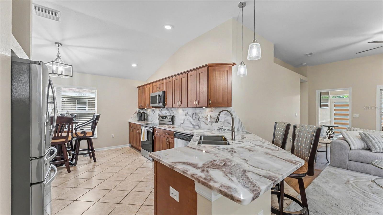 6838 Shimmering Dr, Lakeland, FL 33813 photo