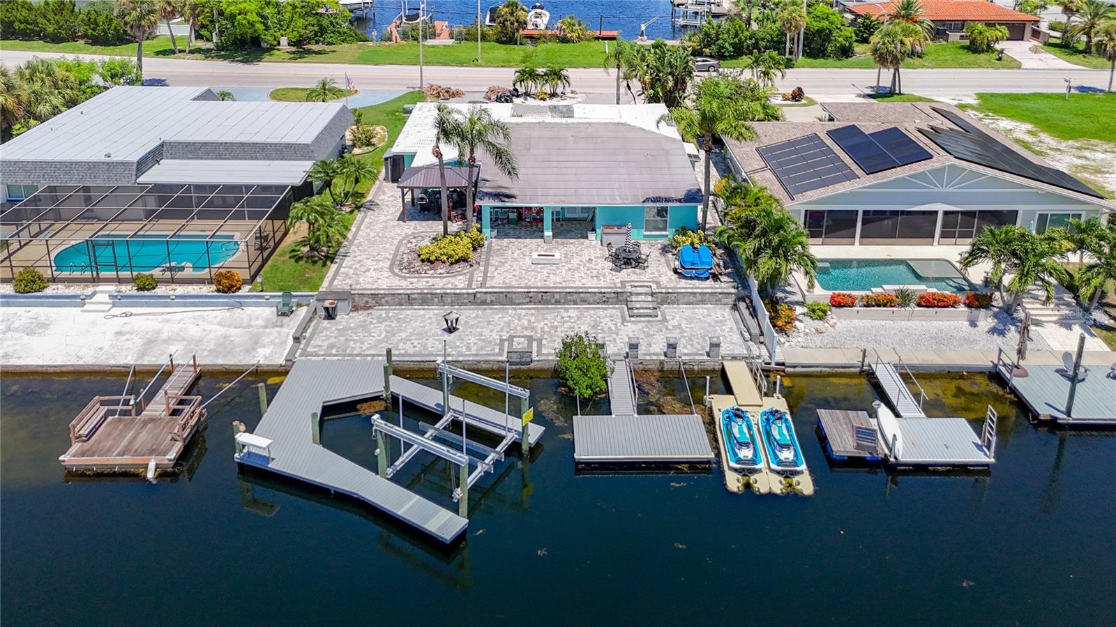 3516 Floramar Terrace, New Port Richey, FL 34652 photo