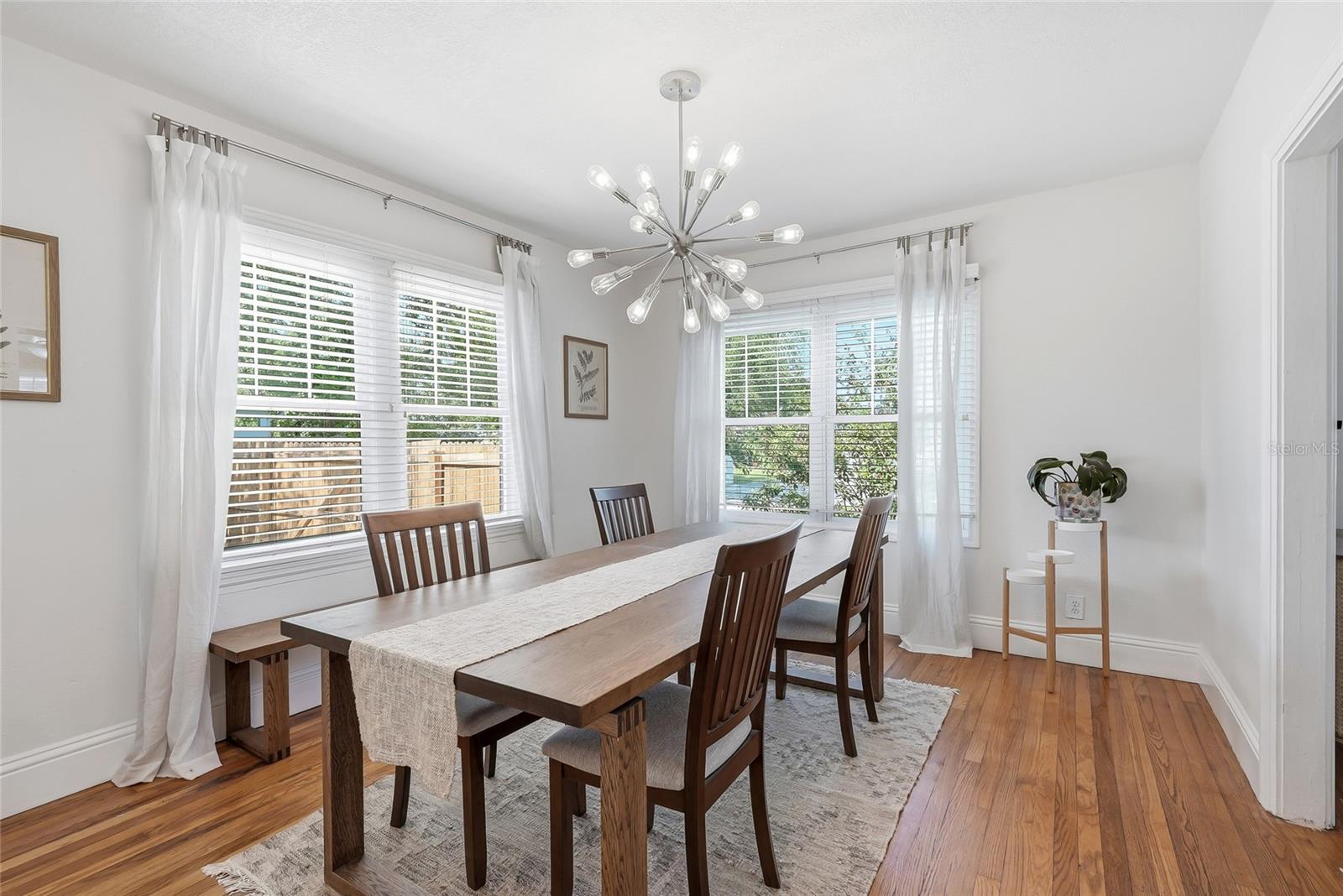 6031 Hobson St, Saint Petersburg, FL 33703 photo