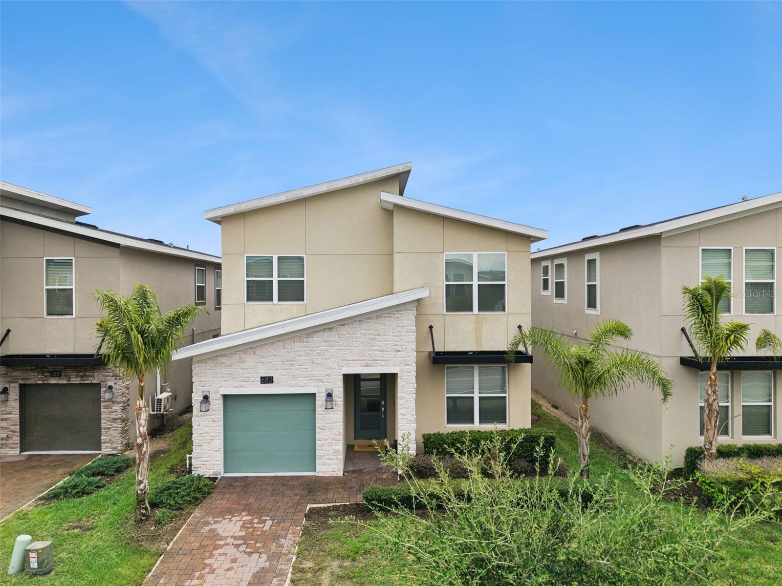 682 Whistling Straits Blvd, Davenport, FL 33896 photo