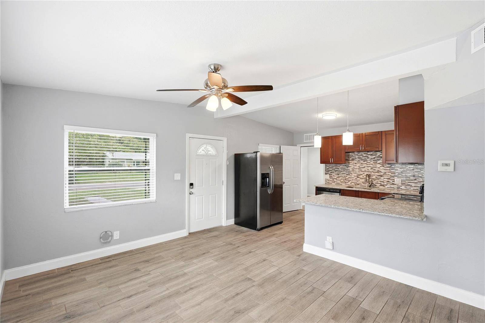 3219 40 St, Saint Petersburg, FL 33713 photo
