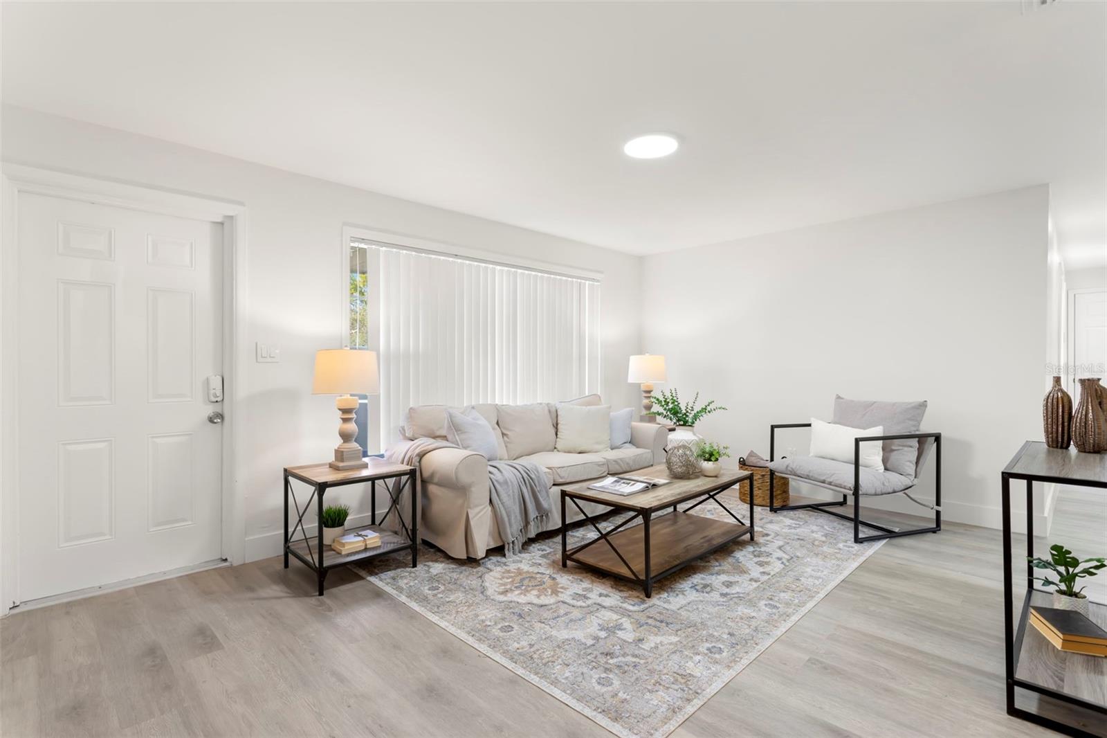 1524 Arizona Ave, Saint Petersburg, FL 33703 photo