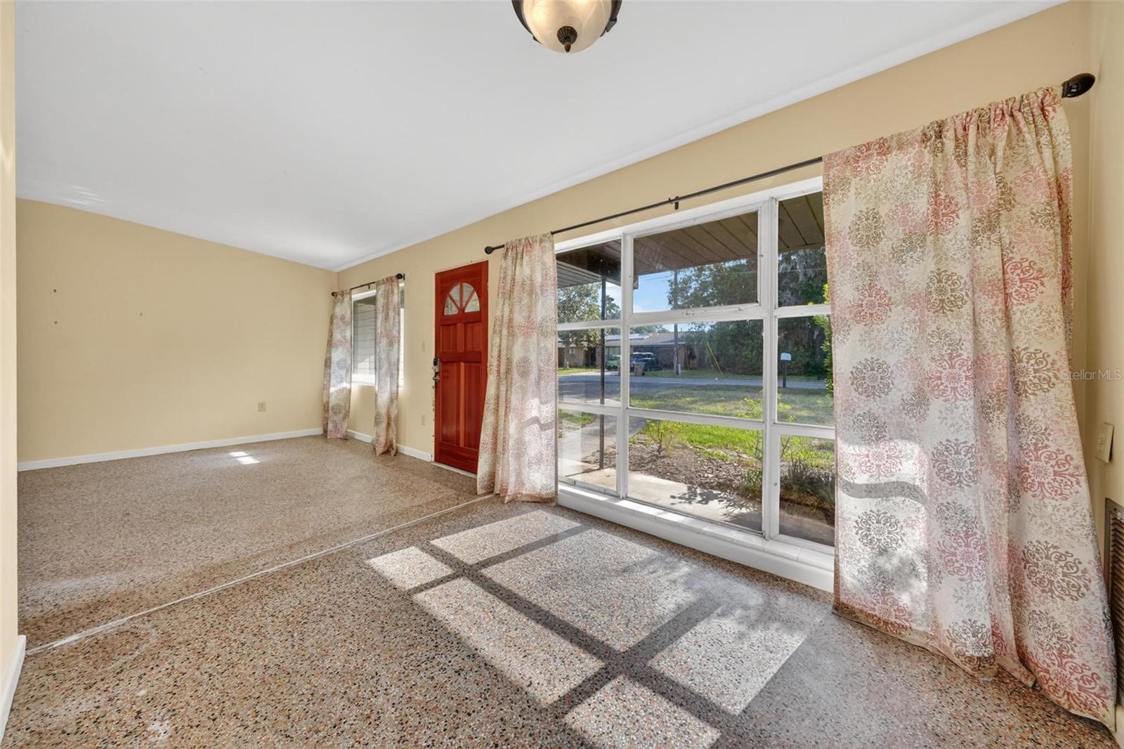 710 Twin Oaks Ln, Eustis, FL 32726 photo