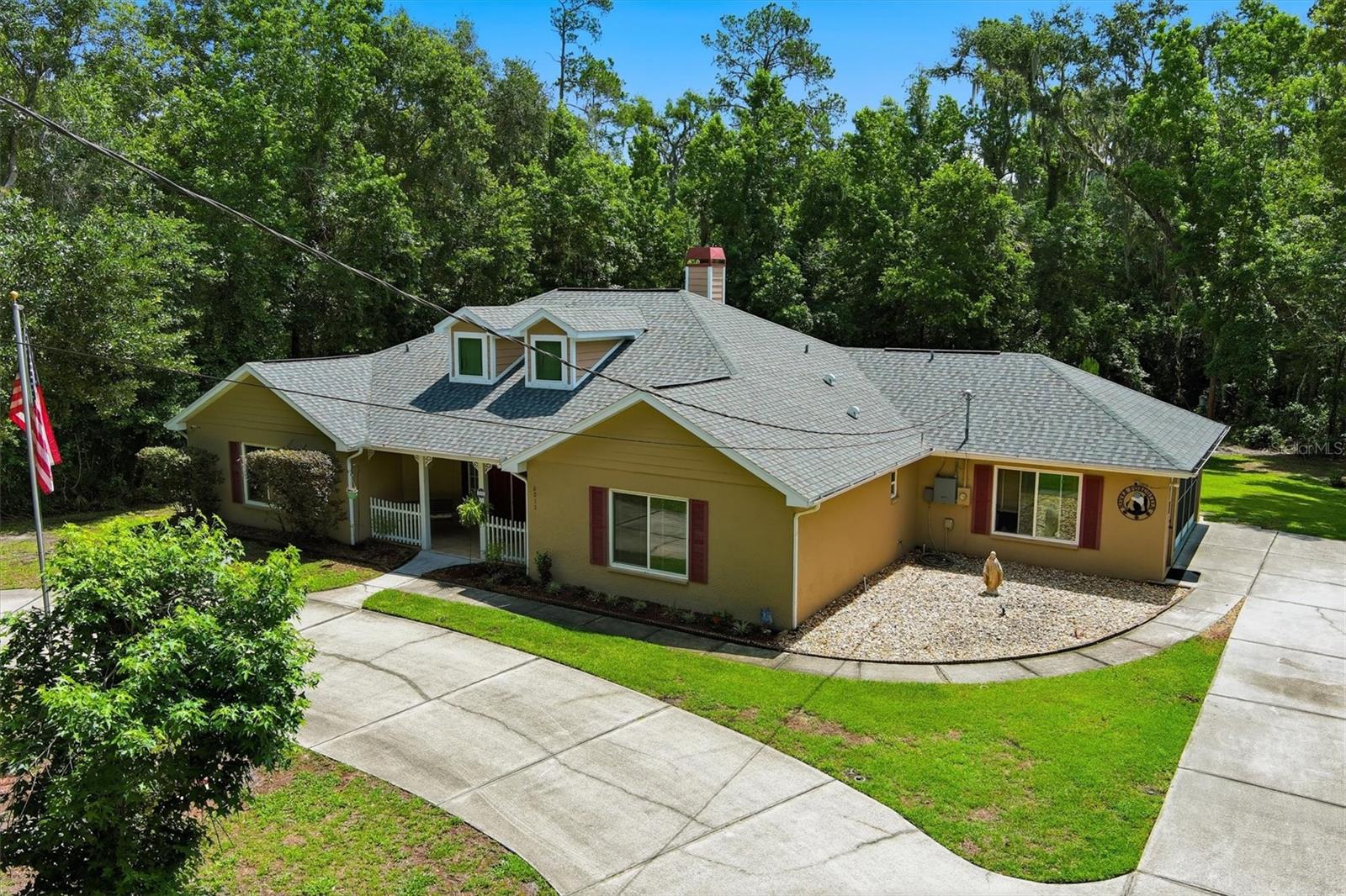6012 Valley Spring Dr, Brooksville, FL 34601 photo