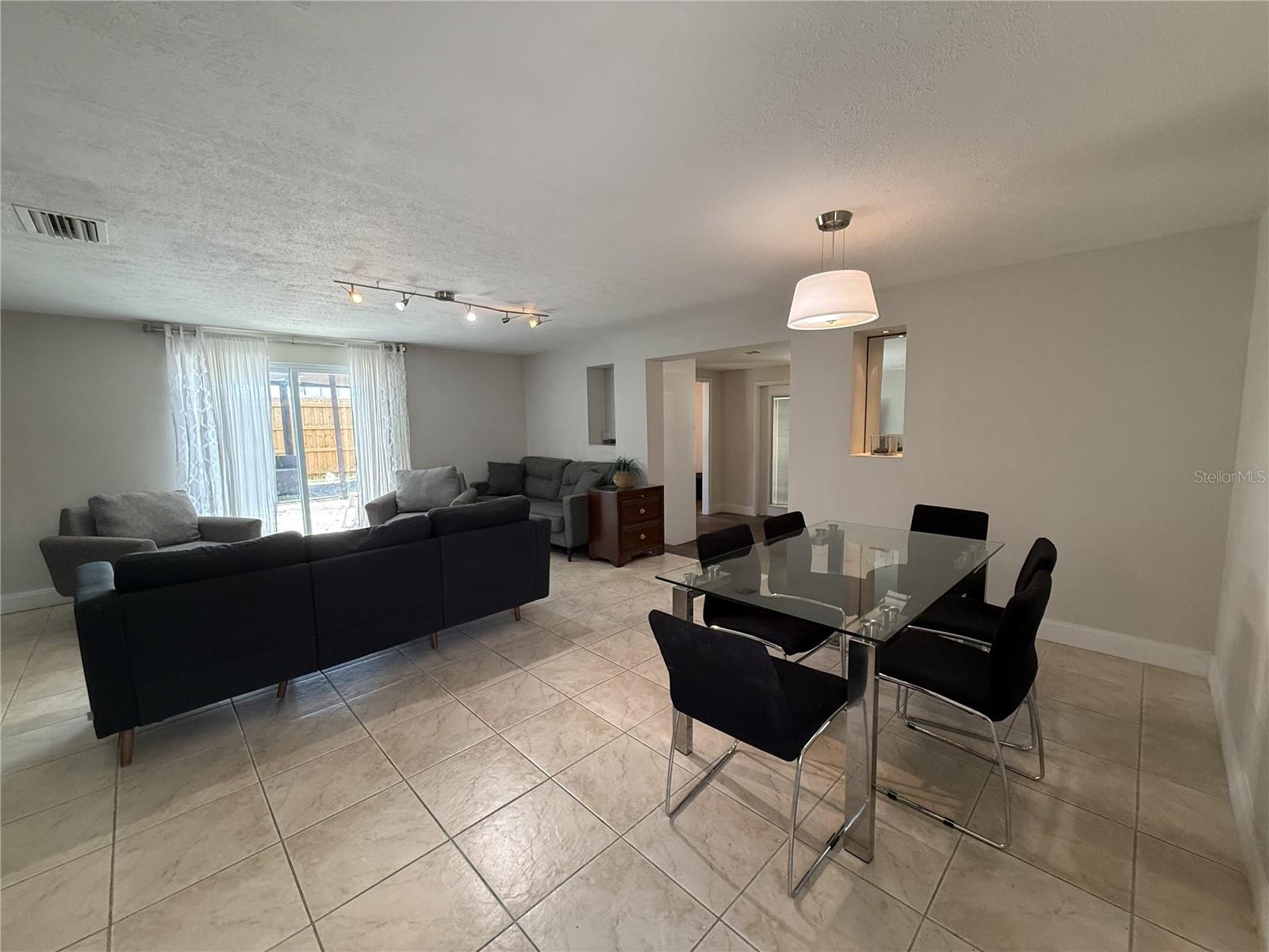907 Fruitland Ave, Bradenton, FL 34207 photo