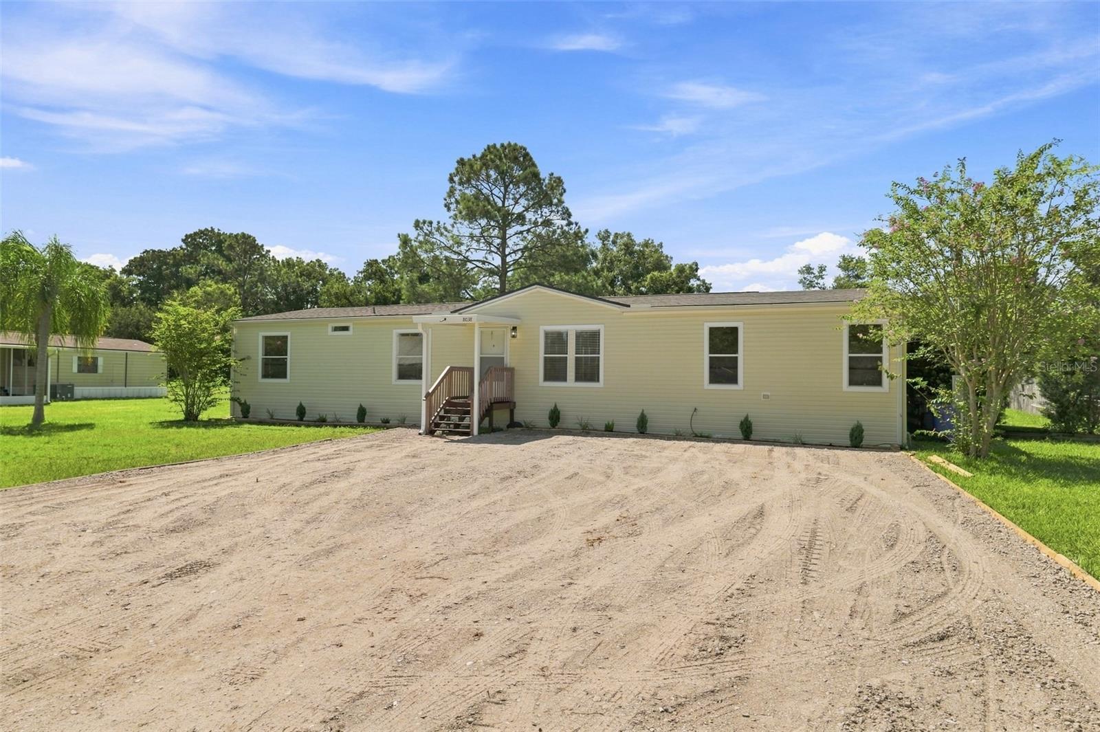 8038 S Meadowview Cir, Tampa, FL 33625 photo
