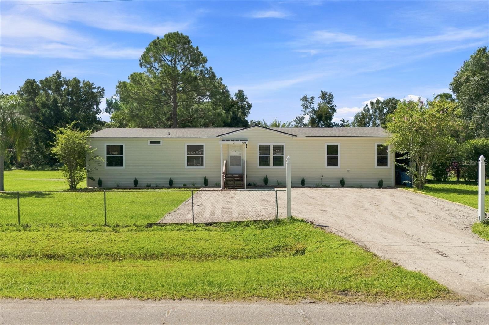 8038 Meadowview Cir, Tampa, FL 33625