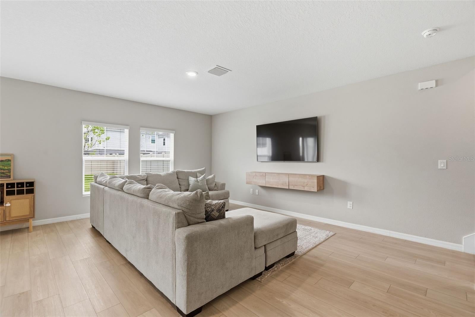 12950 Pasture Woods Pl, Lithia, FL 33547 photo
