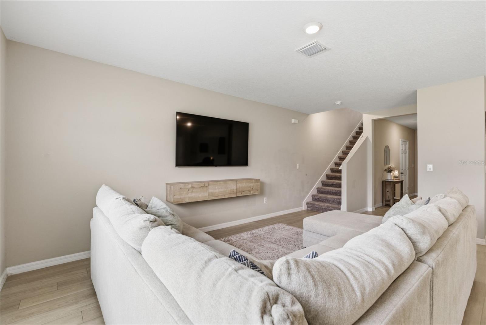 12950 Pasture Woods Pl, Lithia, FL 33547 photo