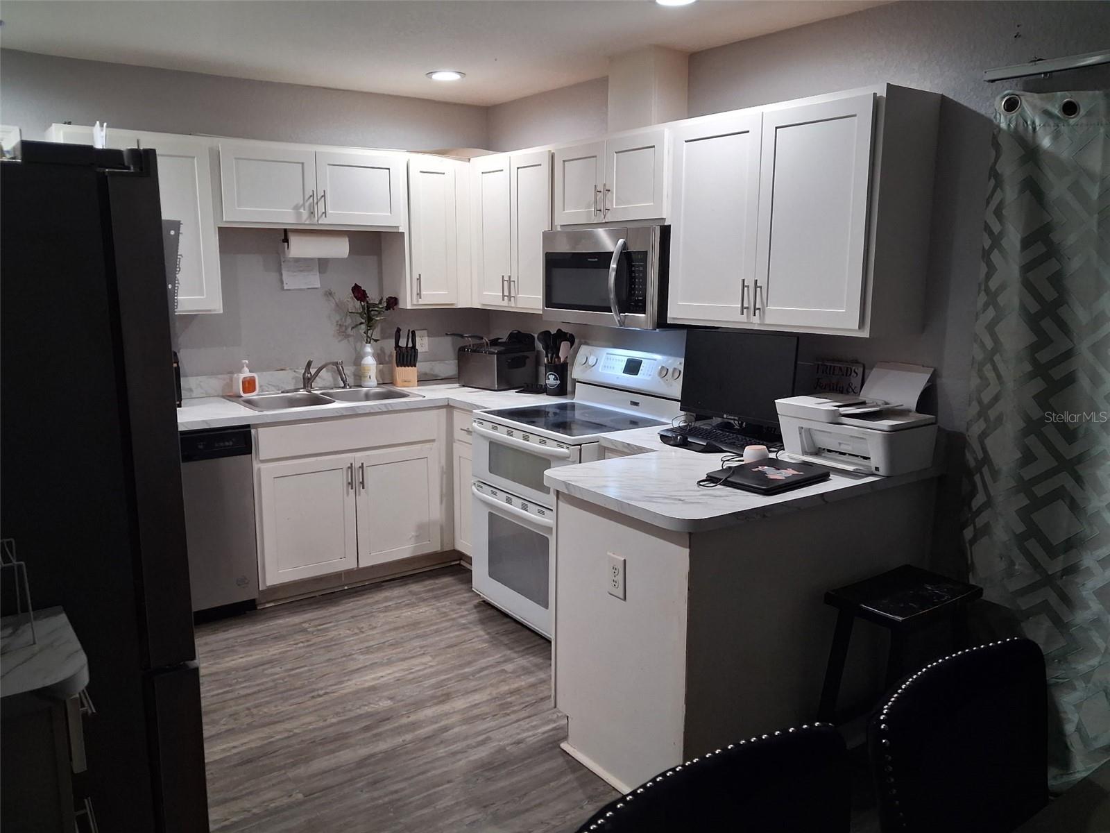505 Holt Cir, Winter Haven, FL 33880 photo