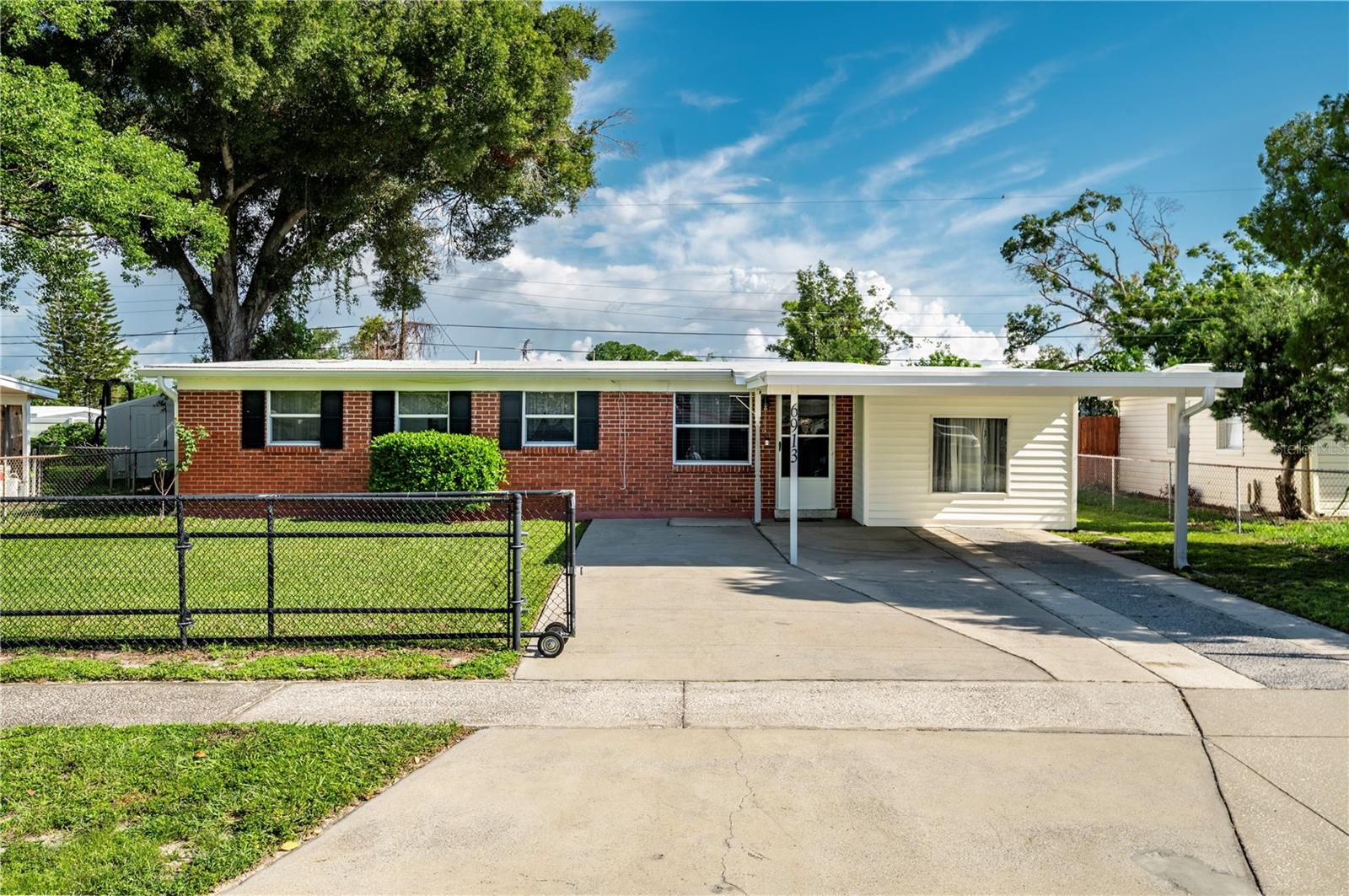 6913 Clifton St, Tampa, FL 33634