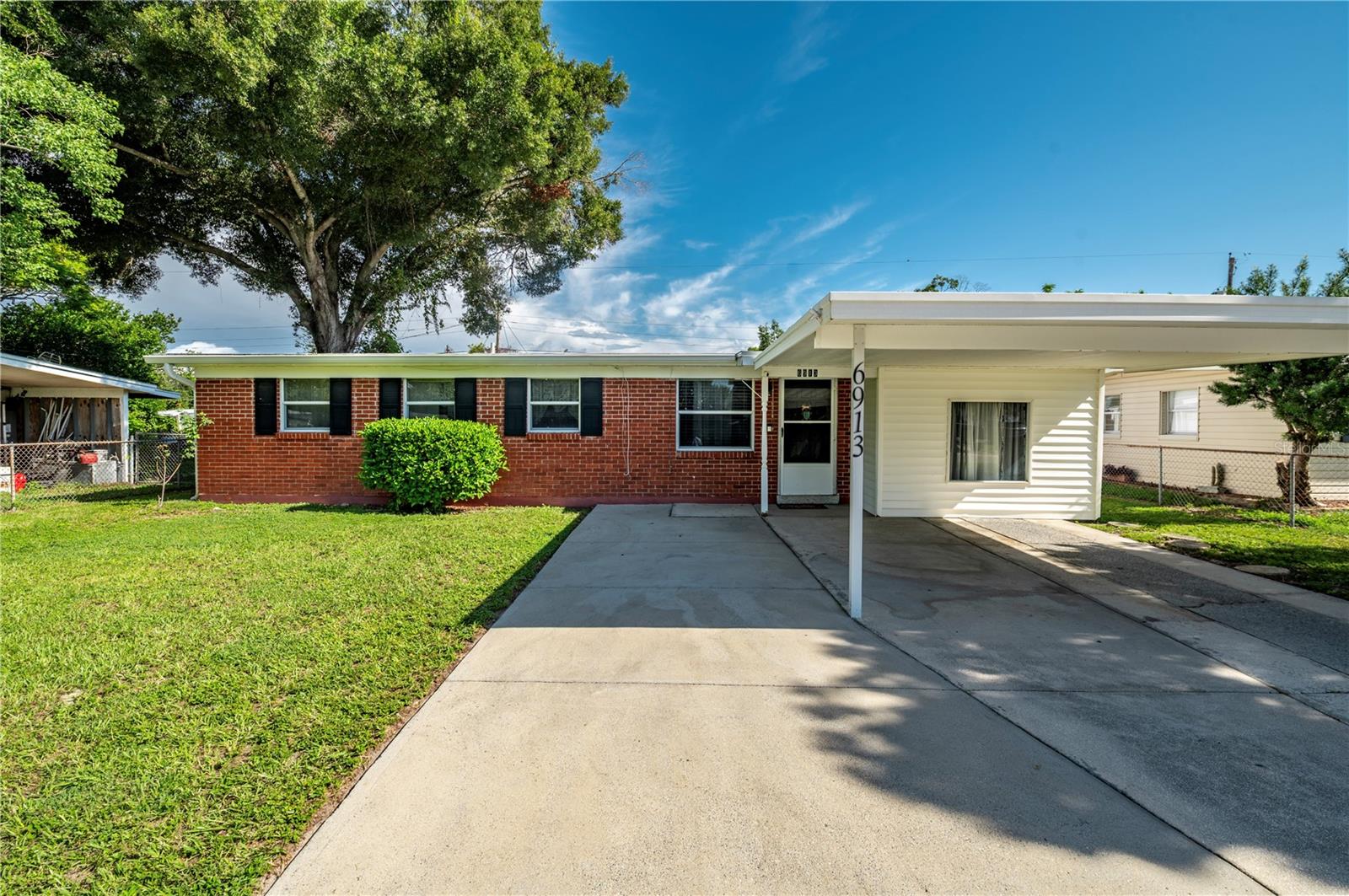 6913 W Clifton St, Tampa, FL 33634 photo