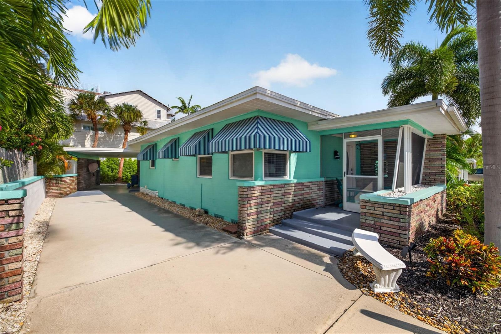 114 81 St, Bradenton Beach, FL 34217 photo