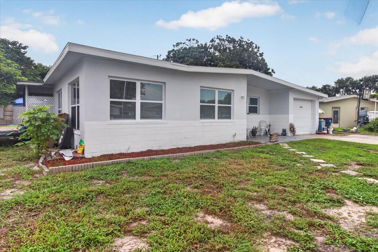 10538 Agate Ct, Port Richey, FL 34668 photo
