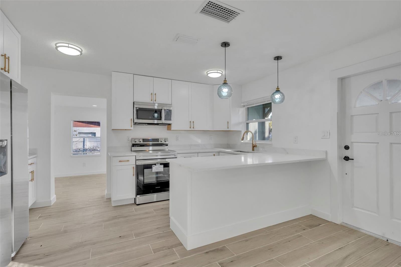 1224 Helen St, Apopka, FL 32703 photo