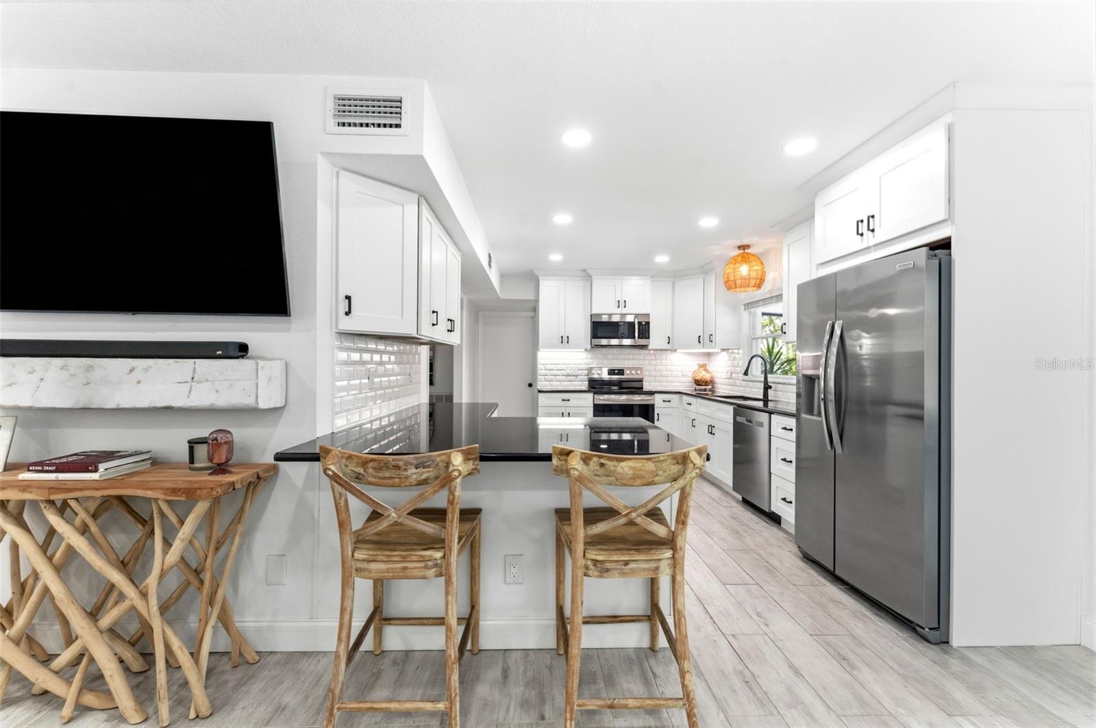 2701 67 Way, Saint Petersburg, FL 33710 photo