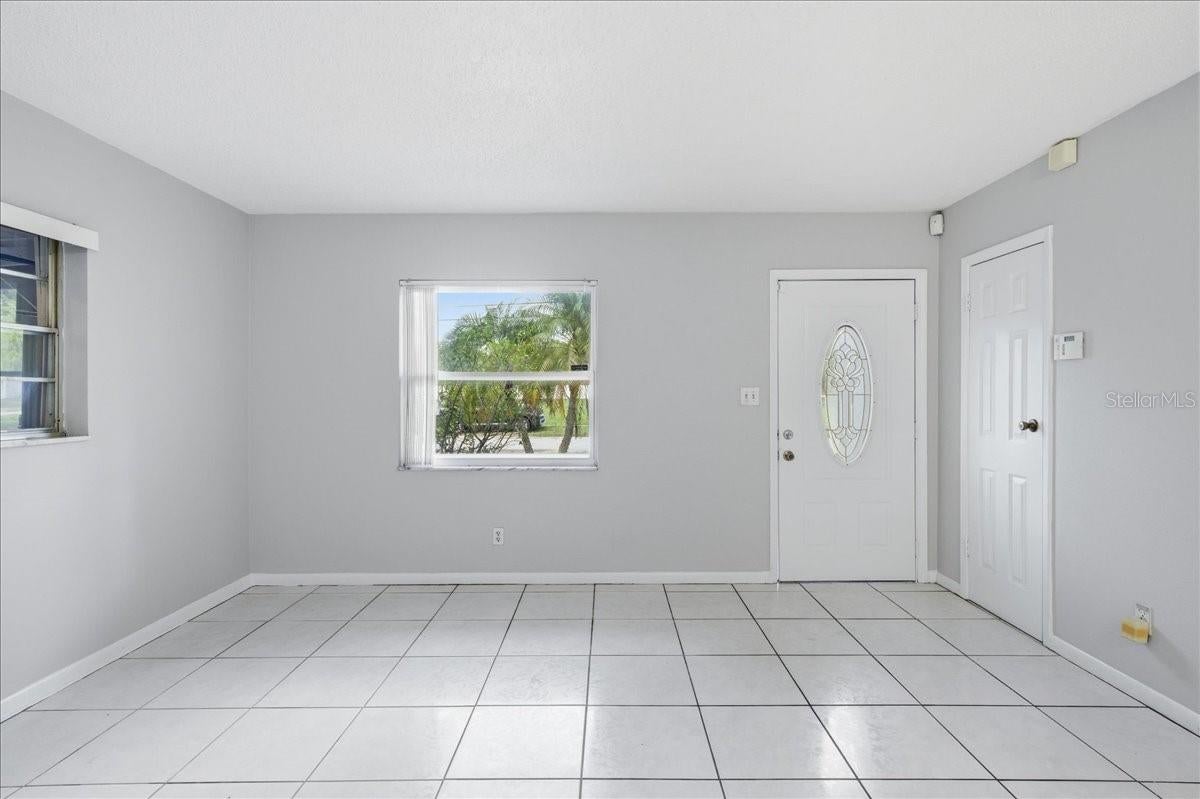 15005 Monet Dr, Tampa, FL 33613 photo