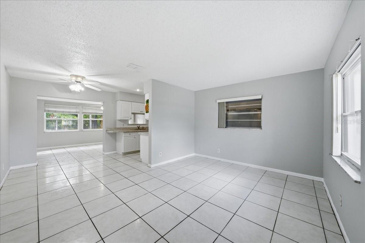 15005 Monet Dr, Tampa, FL 33613 photo