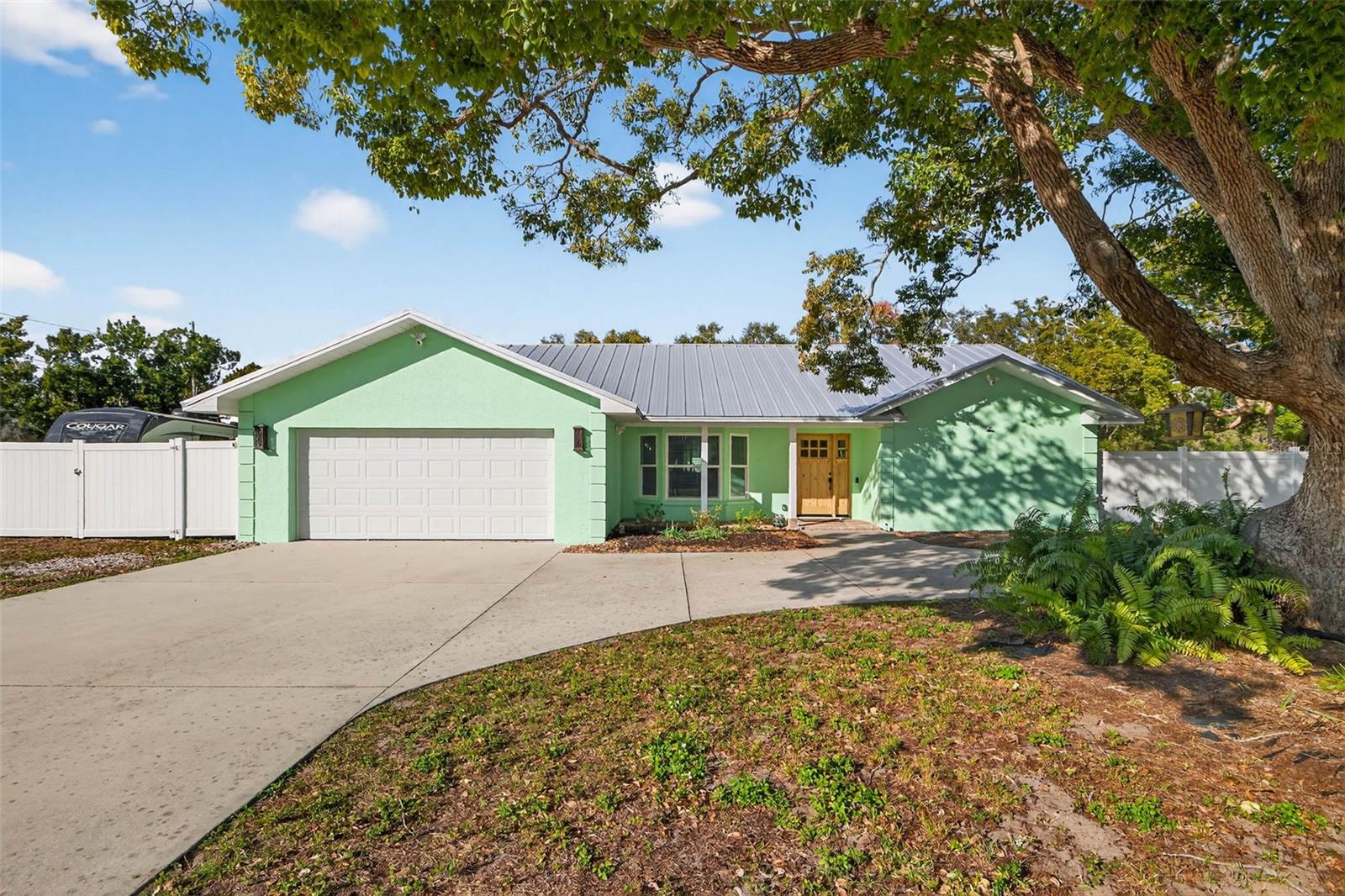 11945 74 Ave, Seminole, FL 33772