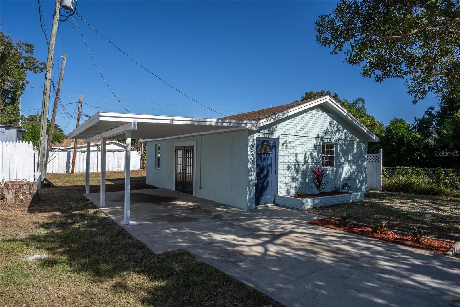 4545 12 Ave, Saint Petersburg, FL 33711 photo