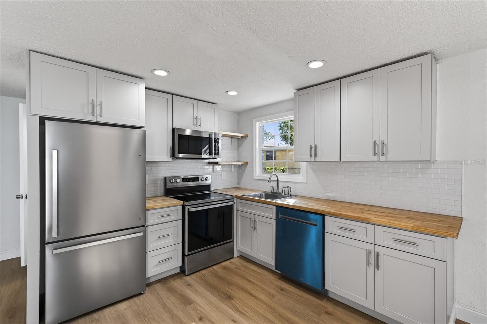 4545 12 Ave, Saint Petersburg, FL 33711
