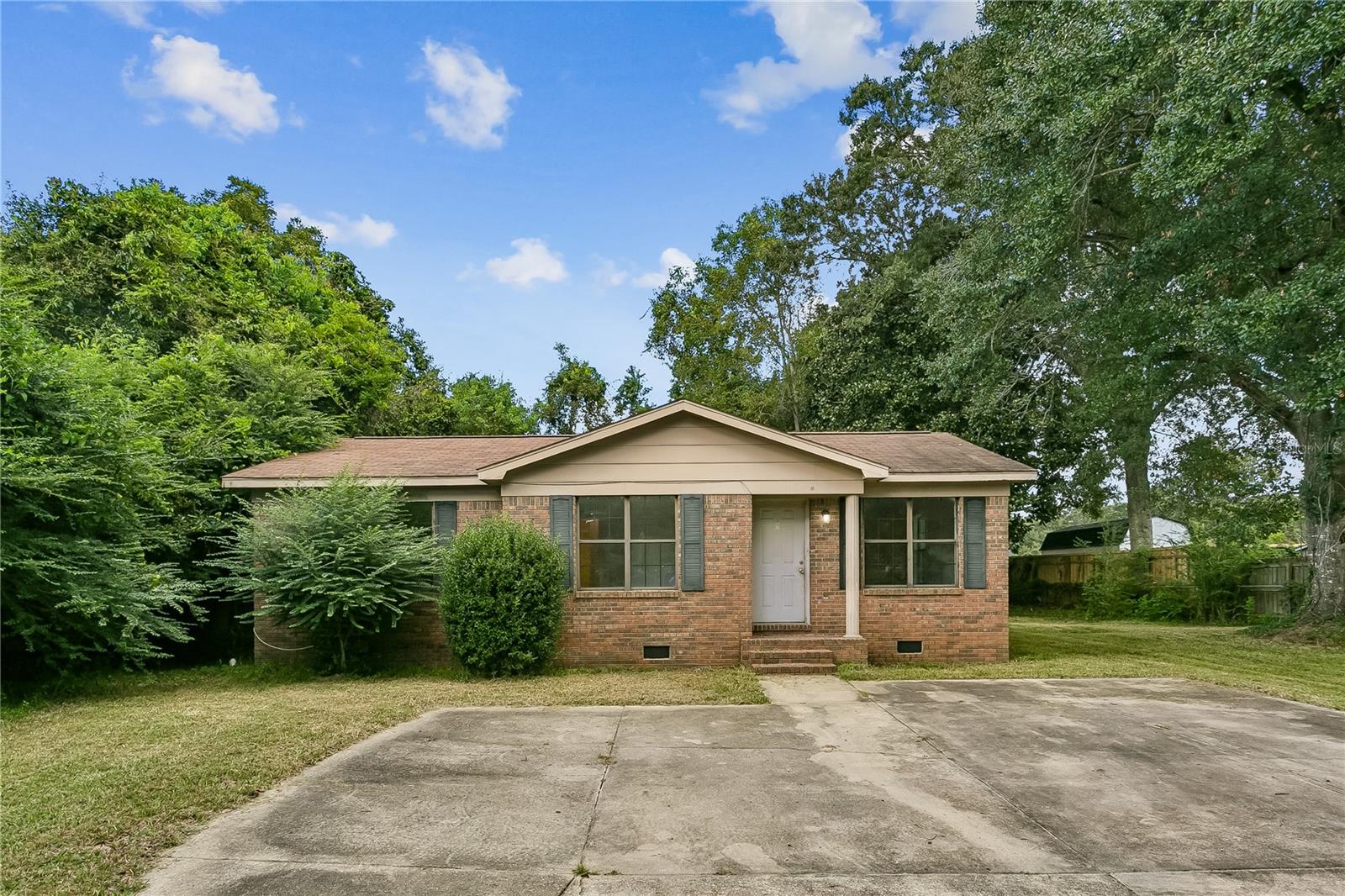 412 Hancock Ln, Pensacola, FL 32503
