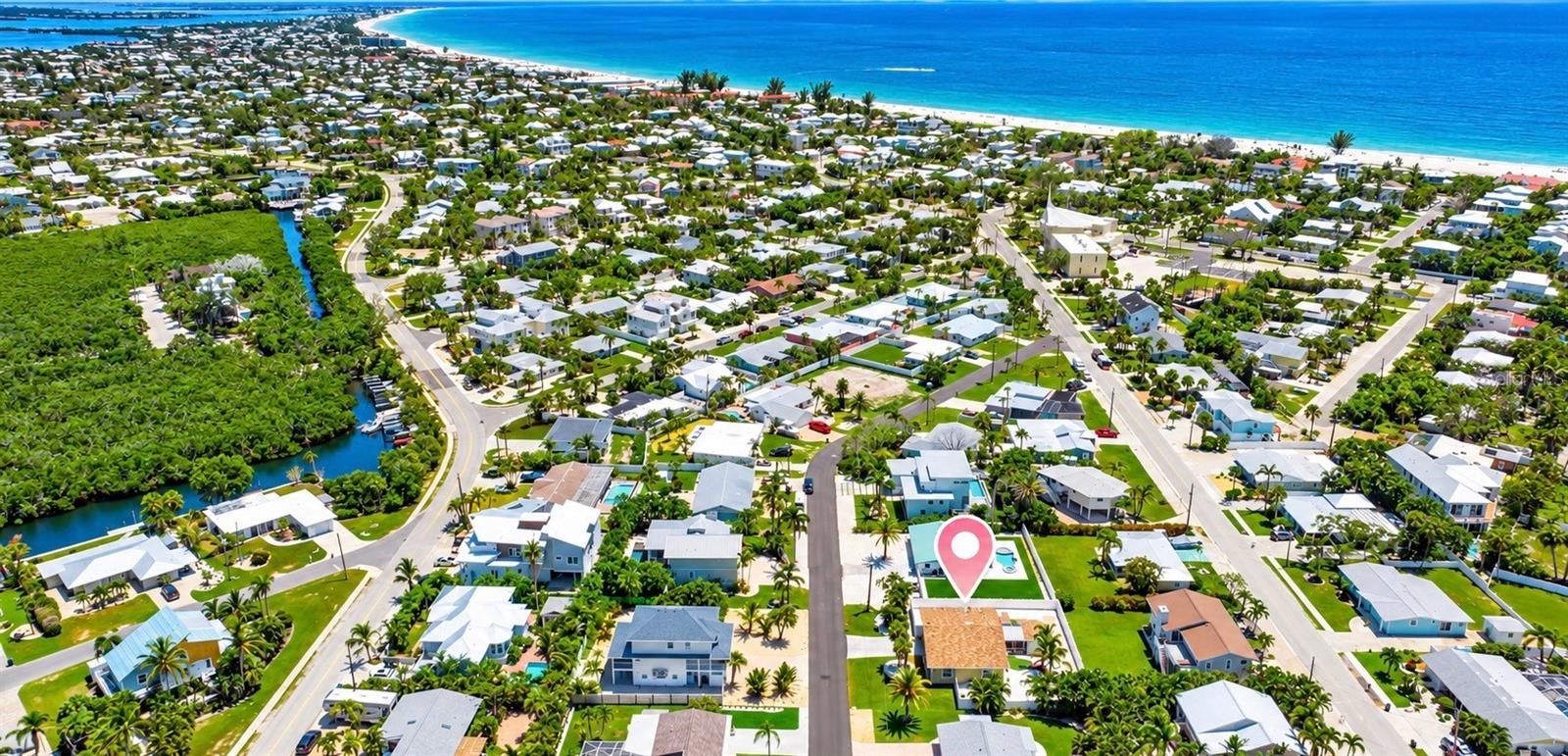 210 84 St, Holmes Beach, FL 34217 photo