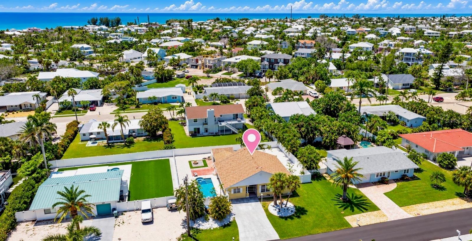 210 84 St, Holmes Beach, FL 34217 photo