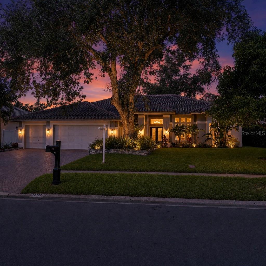 126 Oak Cir, Palm Harbor, FL 34683