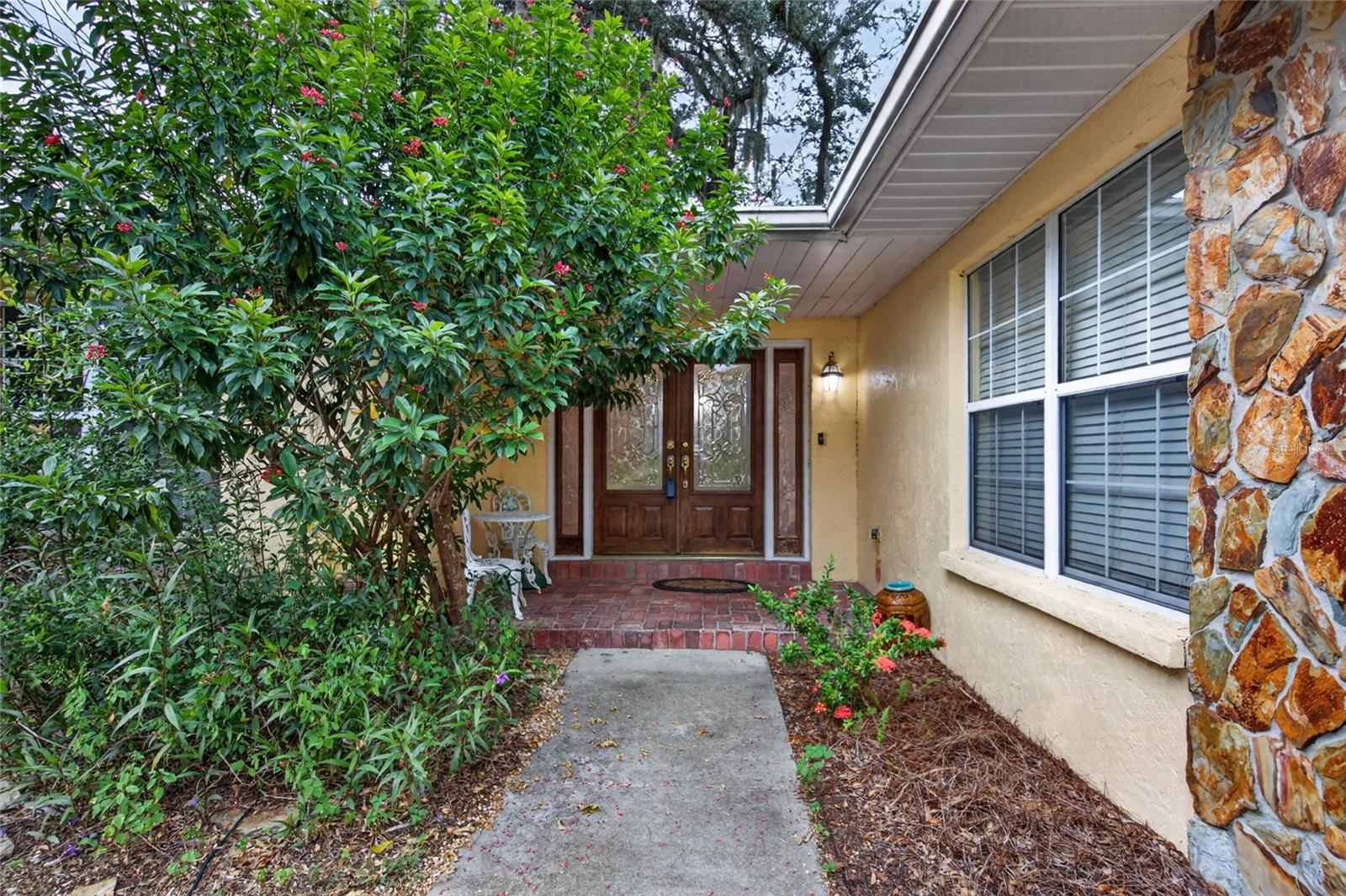 531 Garrard Dr, Temple Terrace, FL 33617 photo