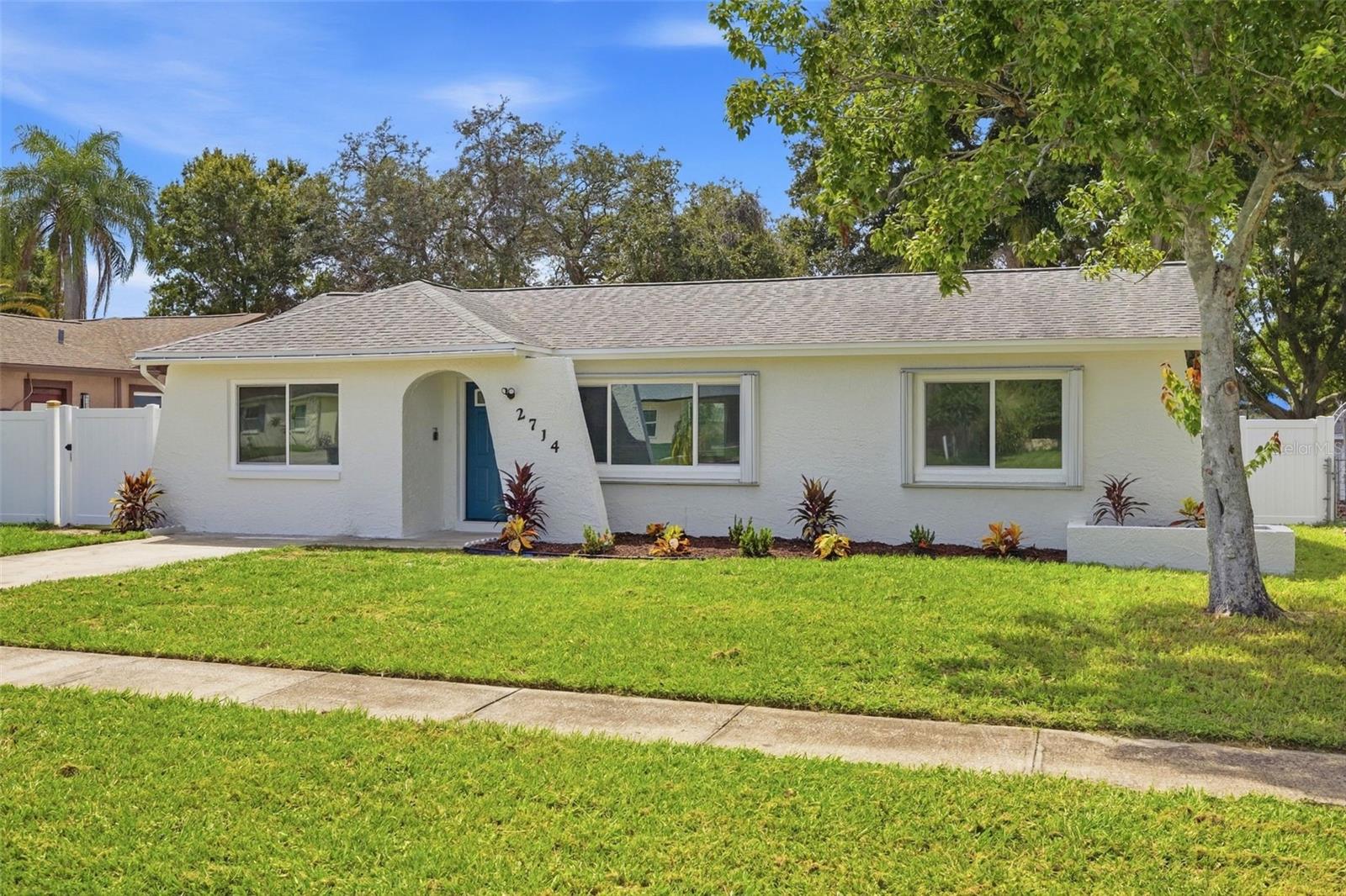 2714 Mary Sue St, Largo, FL 33774 photo