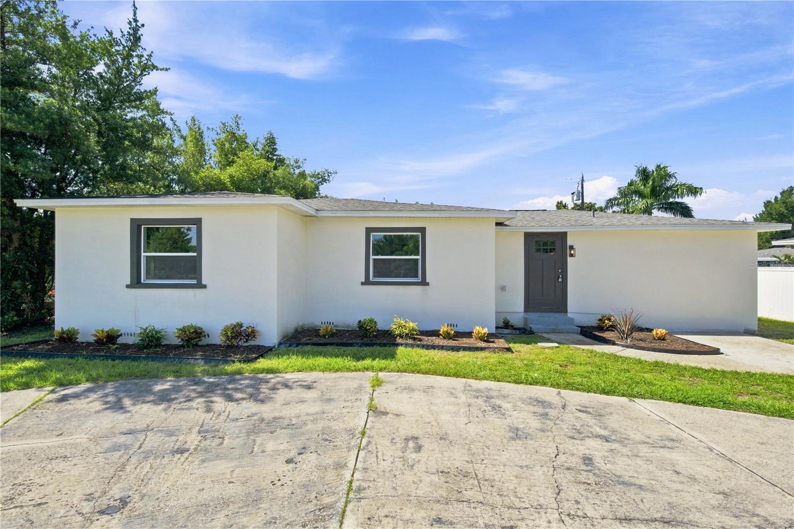 3766 30 Ave, Saint Petersburg, FL 33713