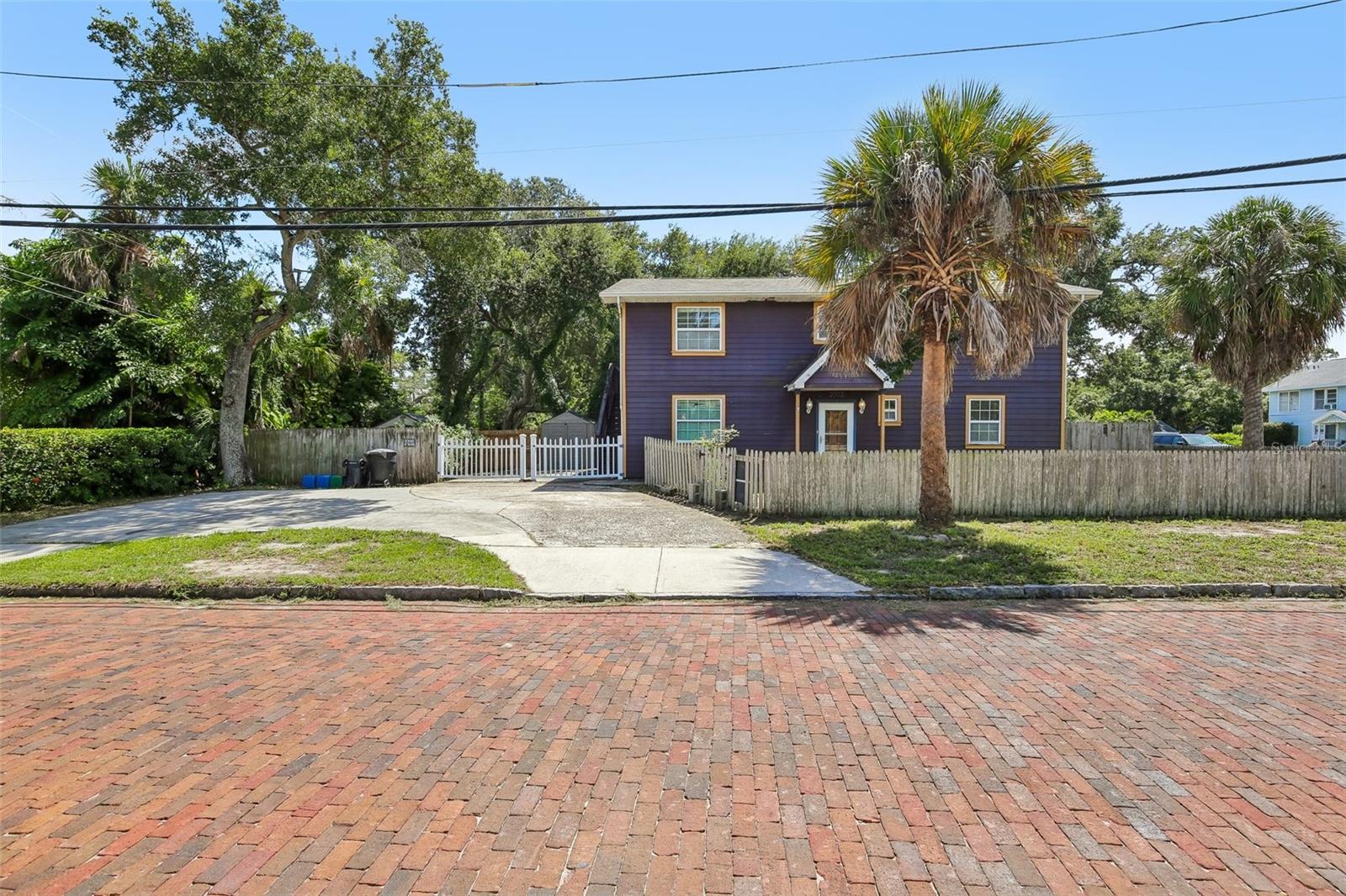 2702 49 St, Gulfport, FL 33707 photo