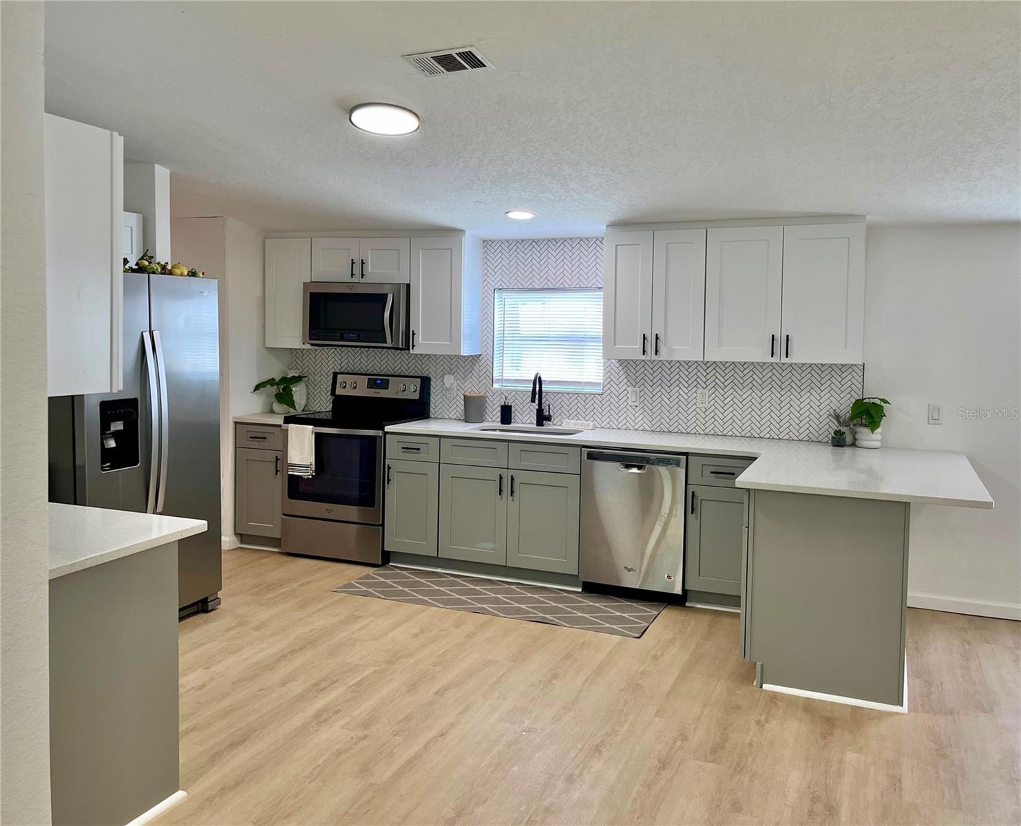 109 3 St, Orlando, FL 32824 photo