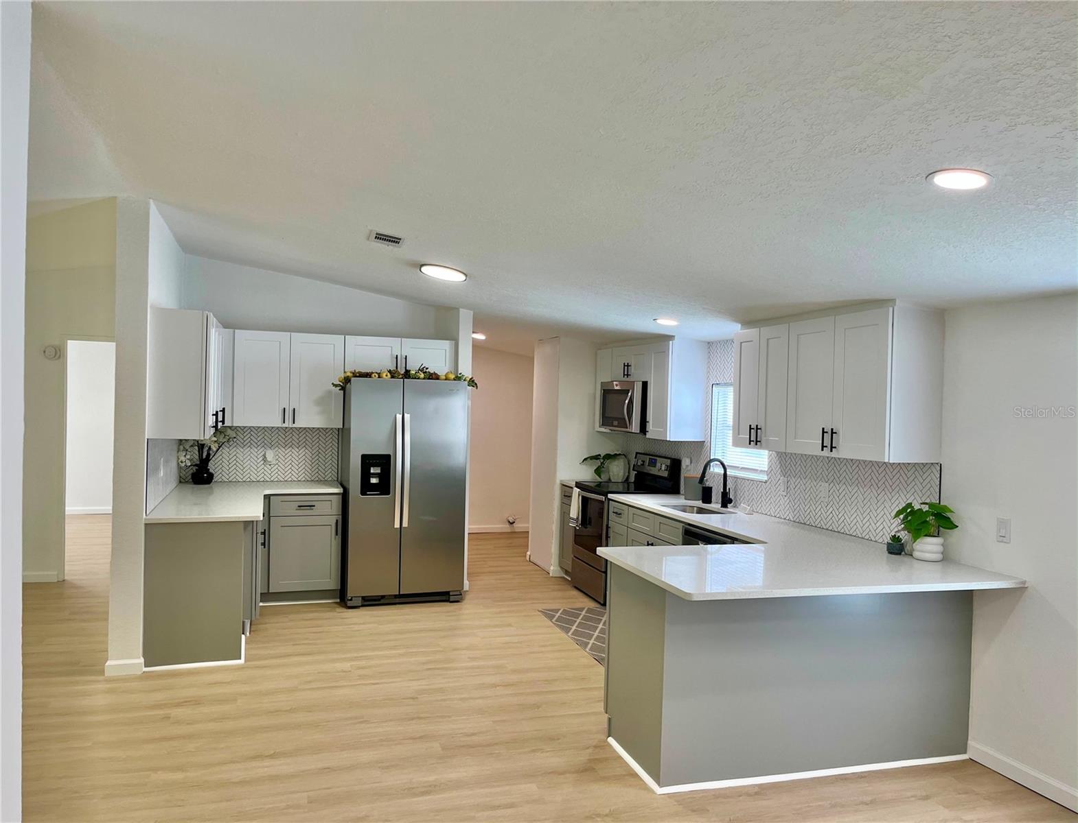 109 3 St, Orlando, FL 32824 photo