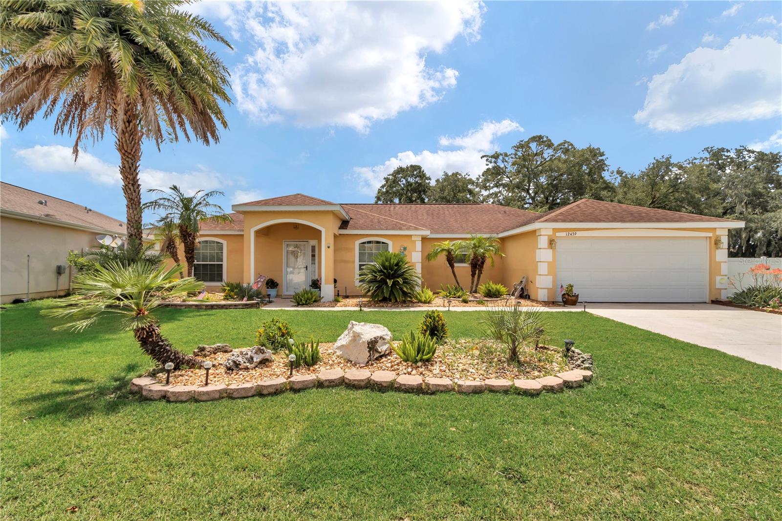 12439 48 Cir, Oxford, FL 34484