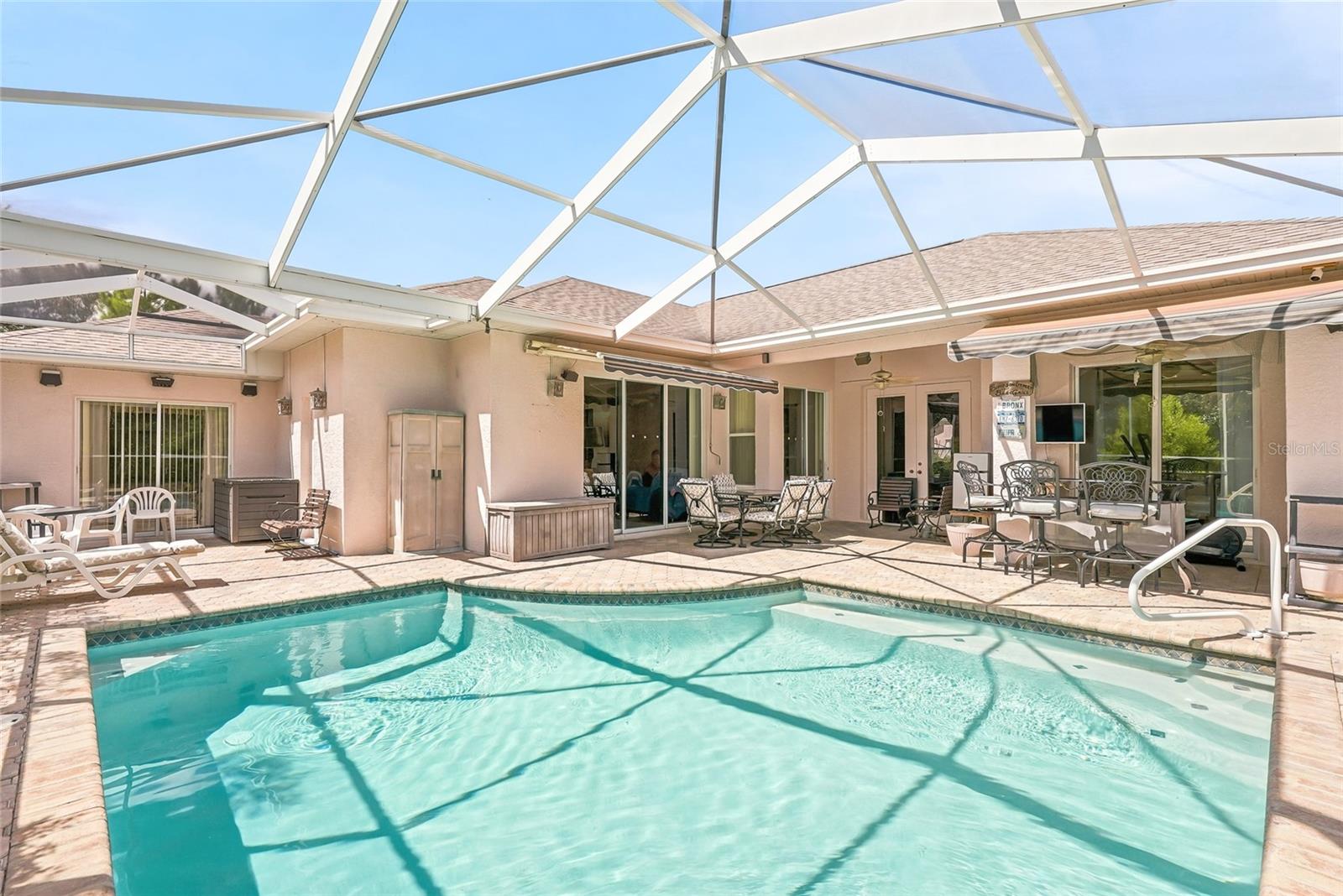 8206 Nightingale Rd, Weeki Wachee, FL 34613 photo