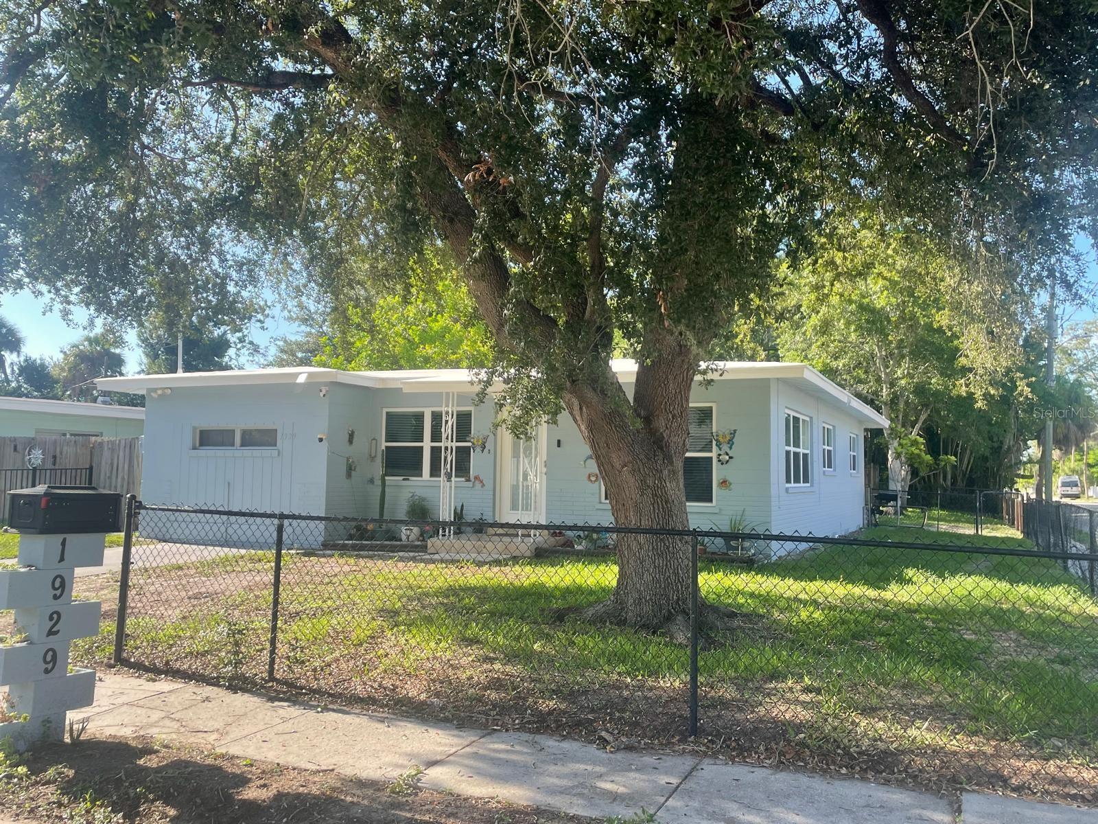1929 3 Ave, Bradenton, FL 34208 photo