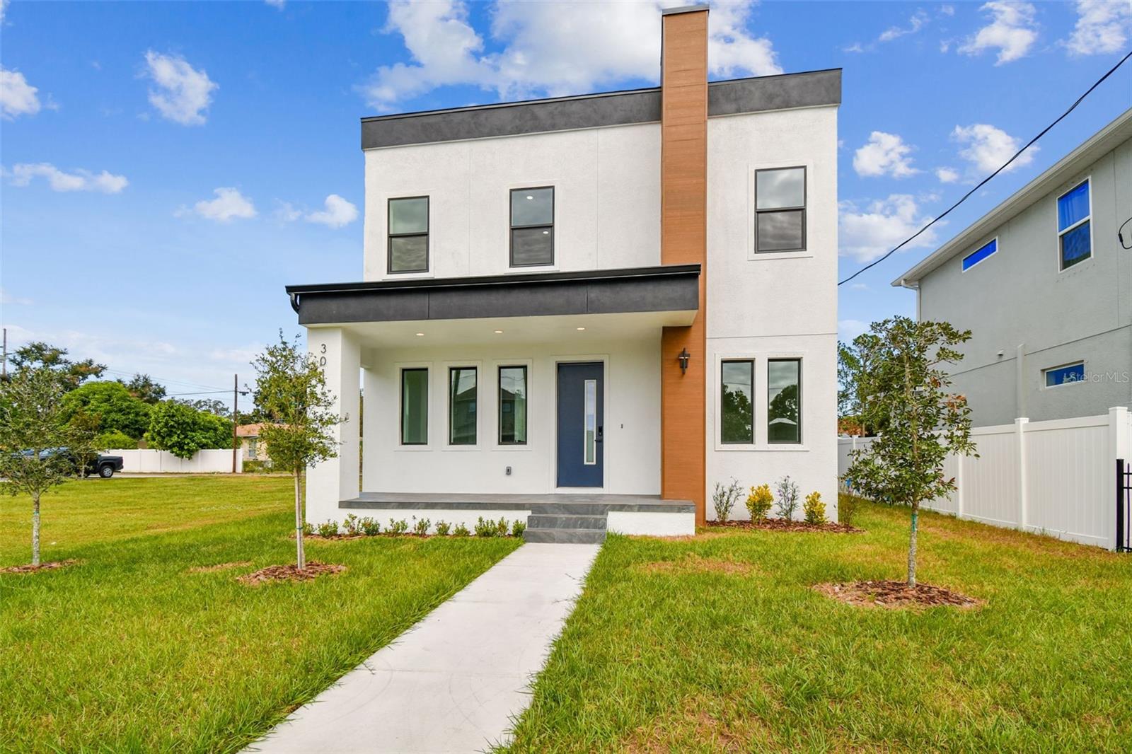 3017 W Spruce St, Tampa, FL 33607 photo