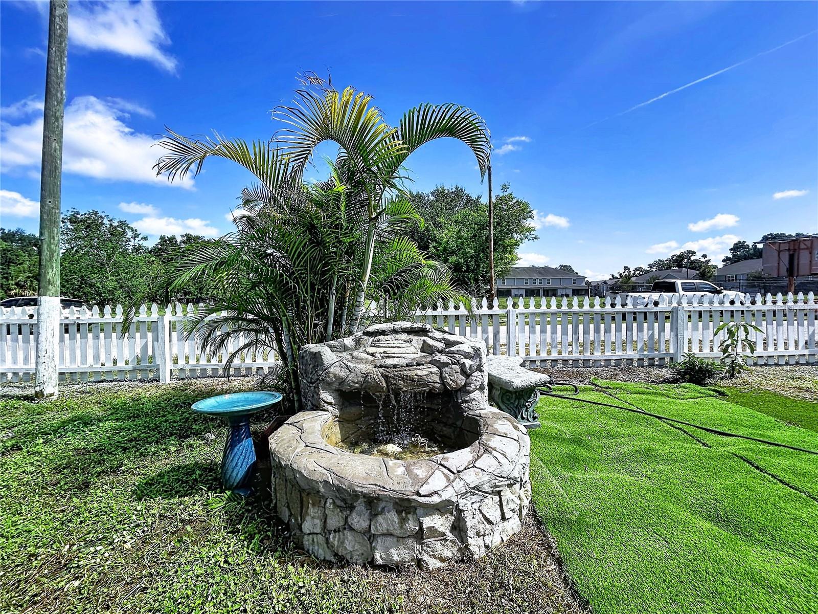 9507 Six Mile Creek Rd, Tampa, FL 33610 photo