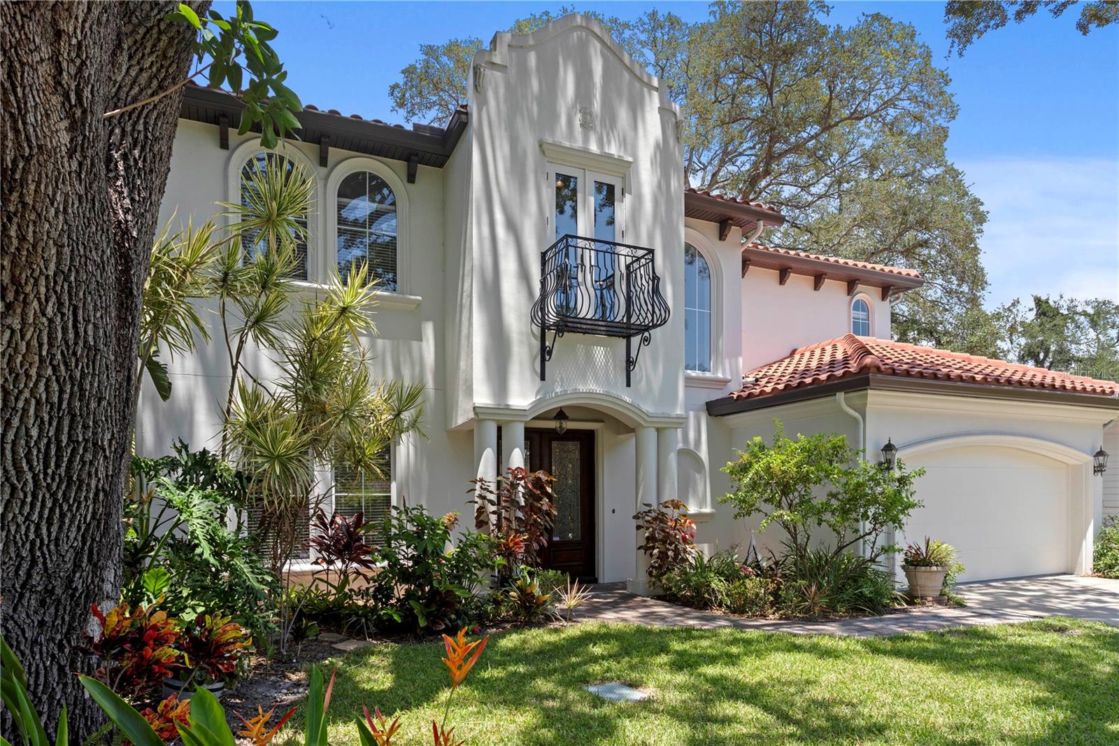 3911 W Dale Ave, Tampa, FL 33609 photo