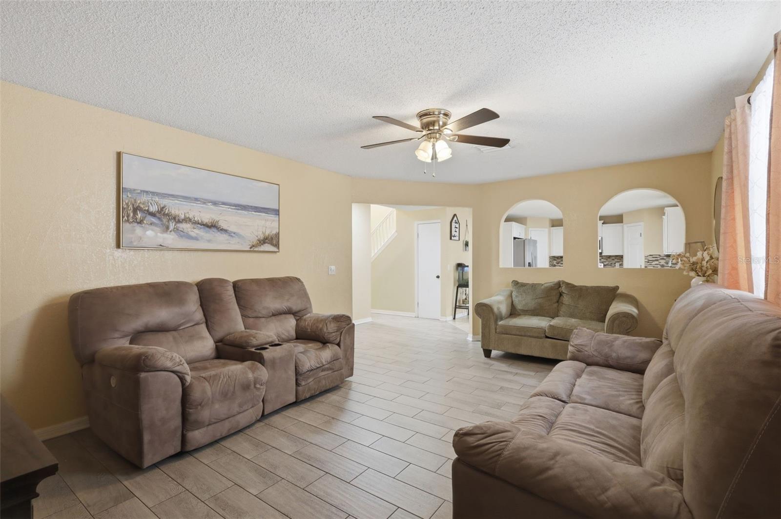 1142 Normandy Dr, Kissimmee, FL 34759 photo