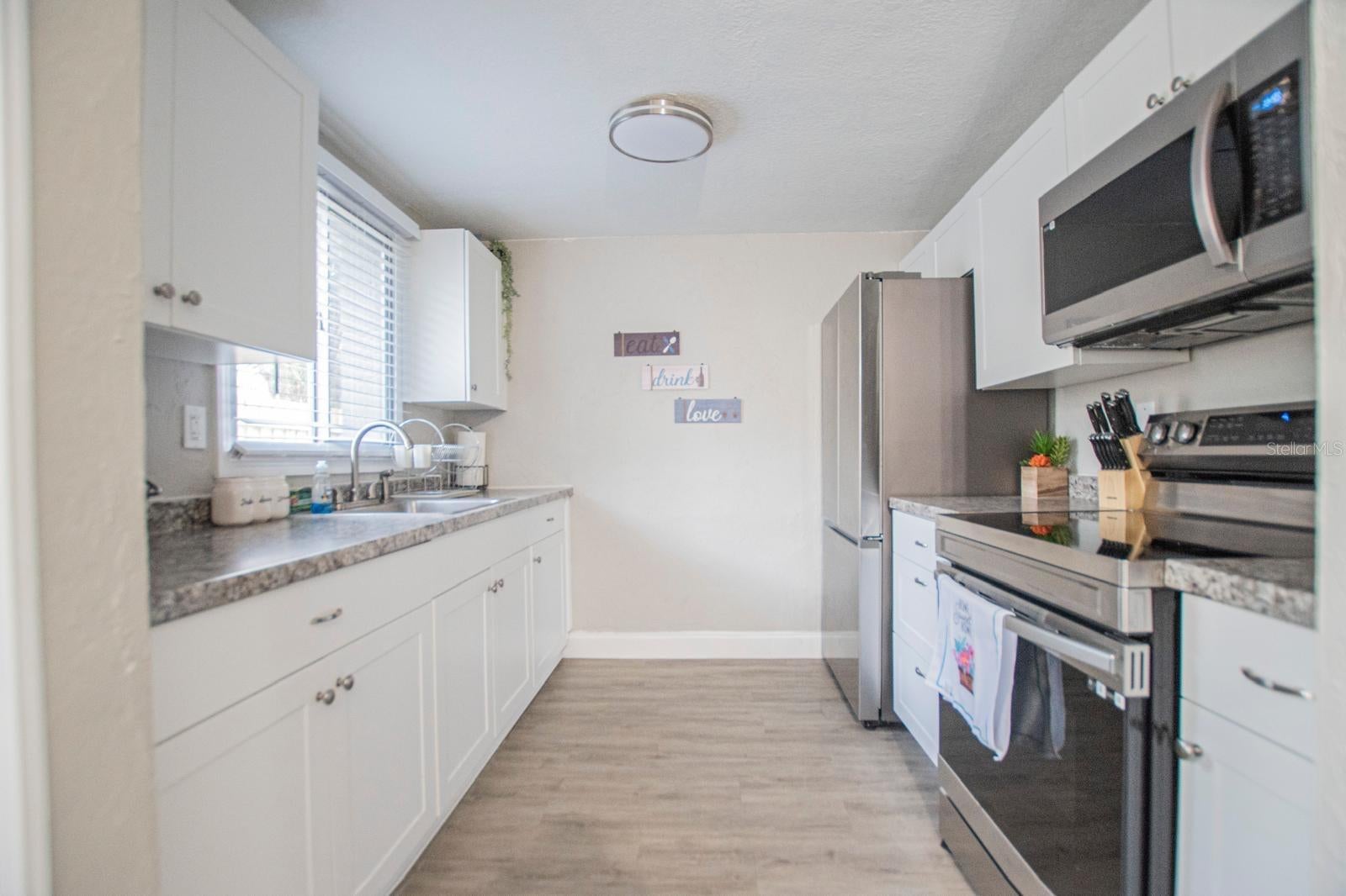4615 Lords Ave, Sarasota, FL 34231 photo