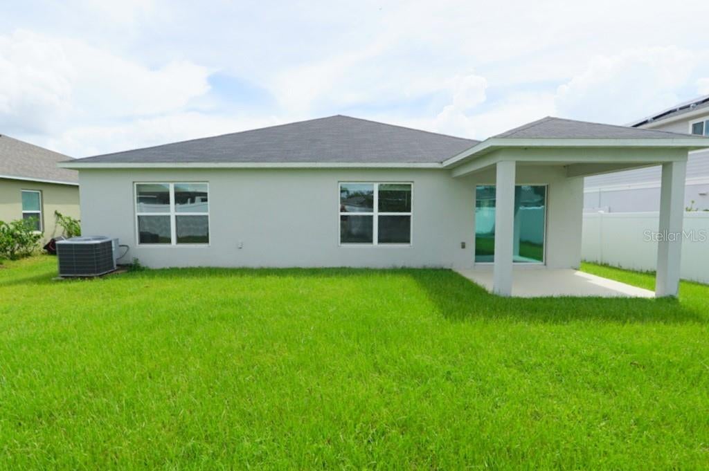 2894 Mosshire Cir, Saint Cloud, FL 34772 photo
