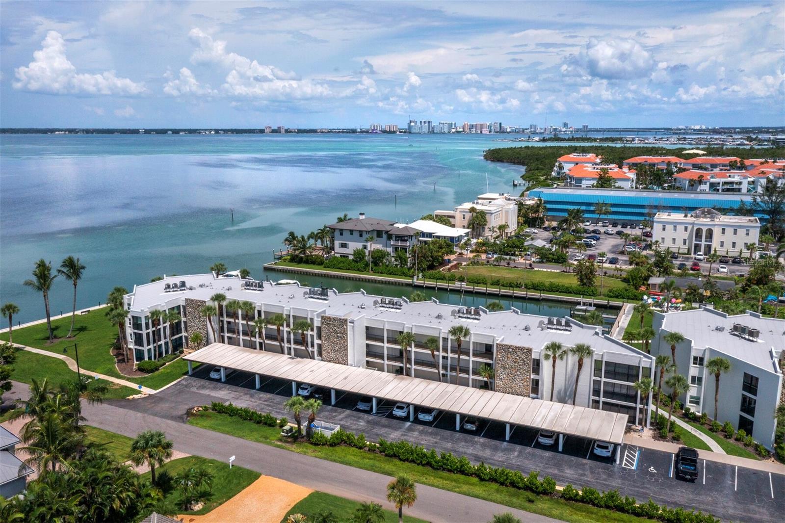 448 Gulf Of Mexico Dr, Longboat Key, FL 34228