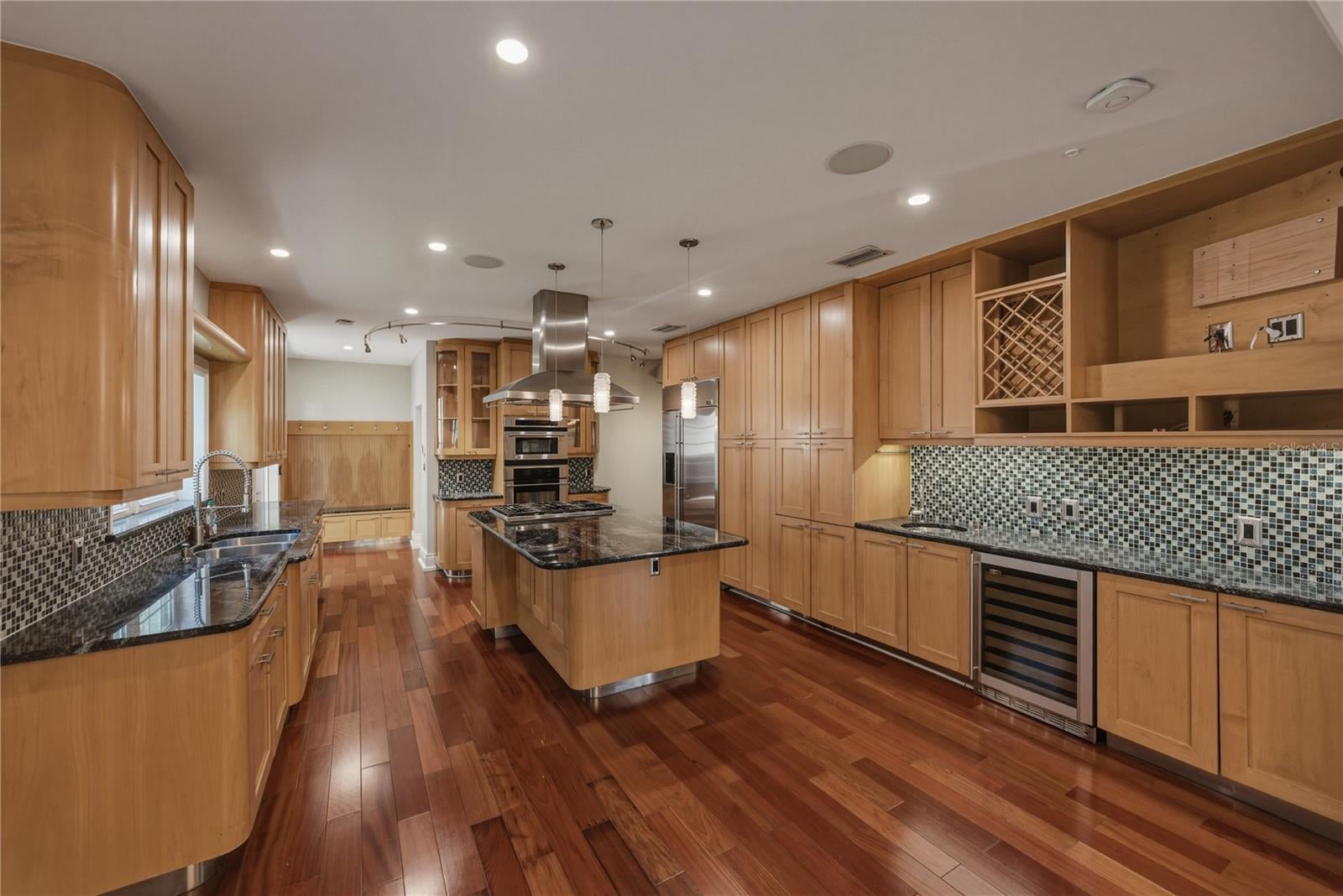 3001 W San Rafael St, Tampa, FL 33629 photo