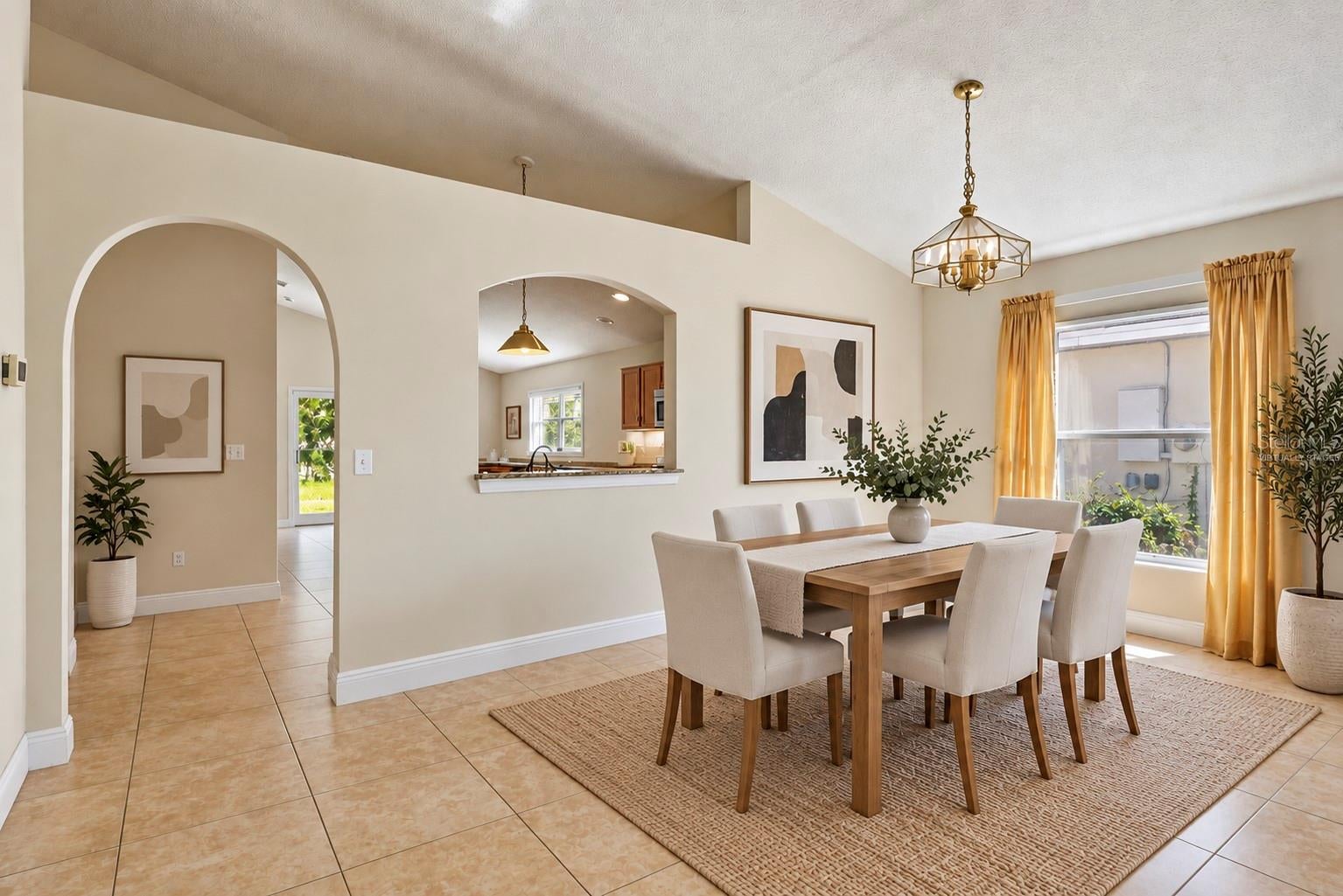 14692 Lady Victoria Blvd, Orlando, FL 32826 photo