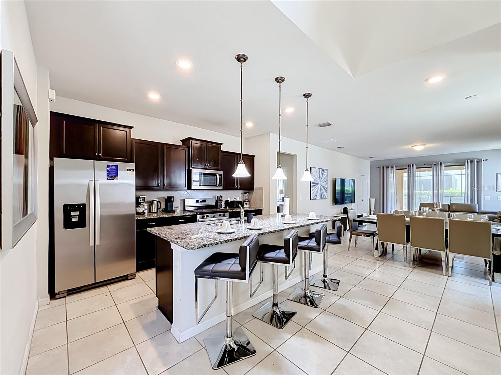5485 Misty Oak Cir, Davenport, FL 33837 photo